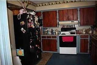 3rd image of 12700 Longview Dr