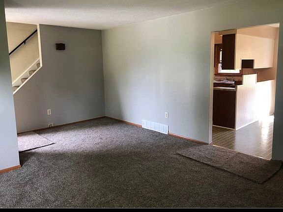 4th image of 3381-3383 Hartman Rd