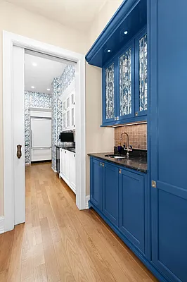 Sold by Compass | media 14