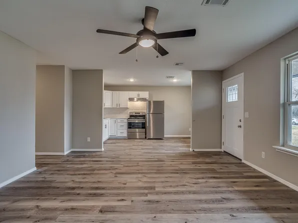 421 W 9th St, Bartlesville, OK 74003