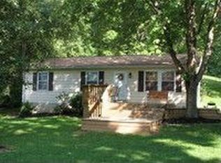 1736 Stoney Battery Rd, Troutville, VA 24175
