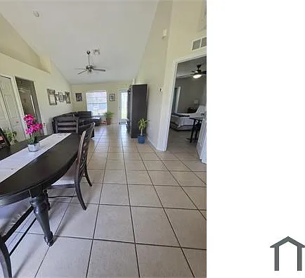 3 bed, 1265 sqft, $1,800 — Photo 3