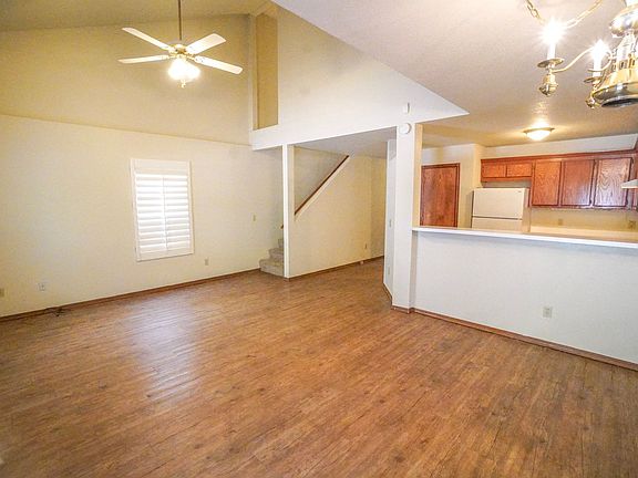 2nd image of 3316 Ridgecrest Cir