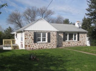 332 Myers Rd, King Of Prussia, PA 19406