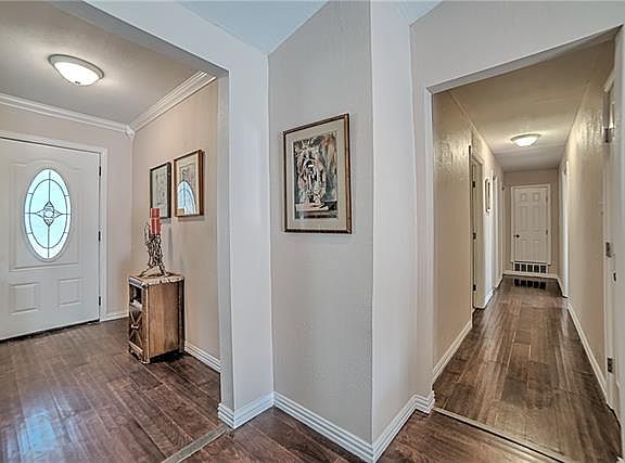 5th image of 2309 Greenhill Dr