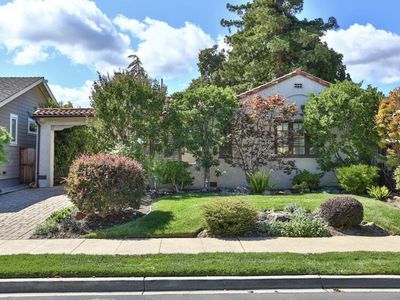 1022 Walnut St, San Carlos, CA, 94070