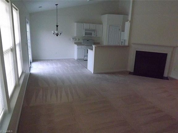 5th image of 4255 Bailey Ct