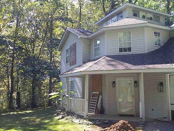 3rd image of 149 Thurston Ave