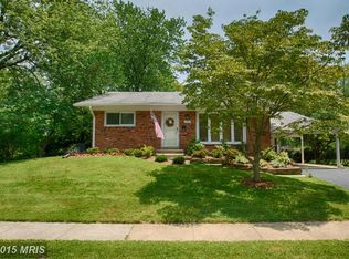 10415 Darby St, Fairfax, VA 22030