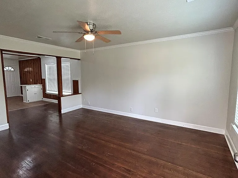 1755 Parry St — Photo 3