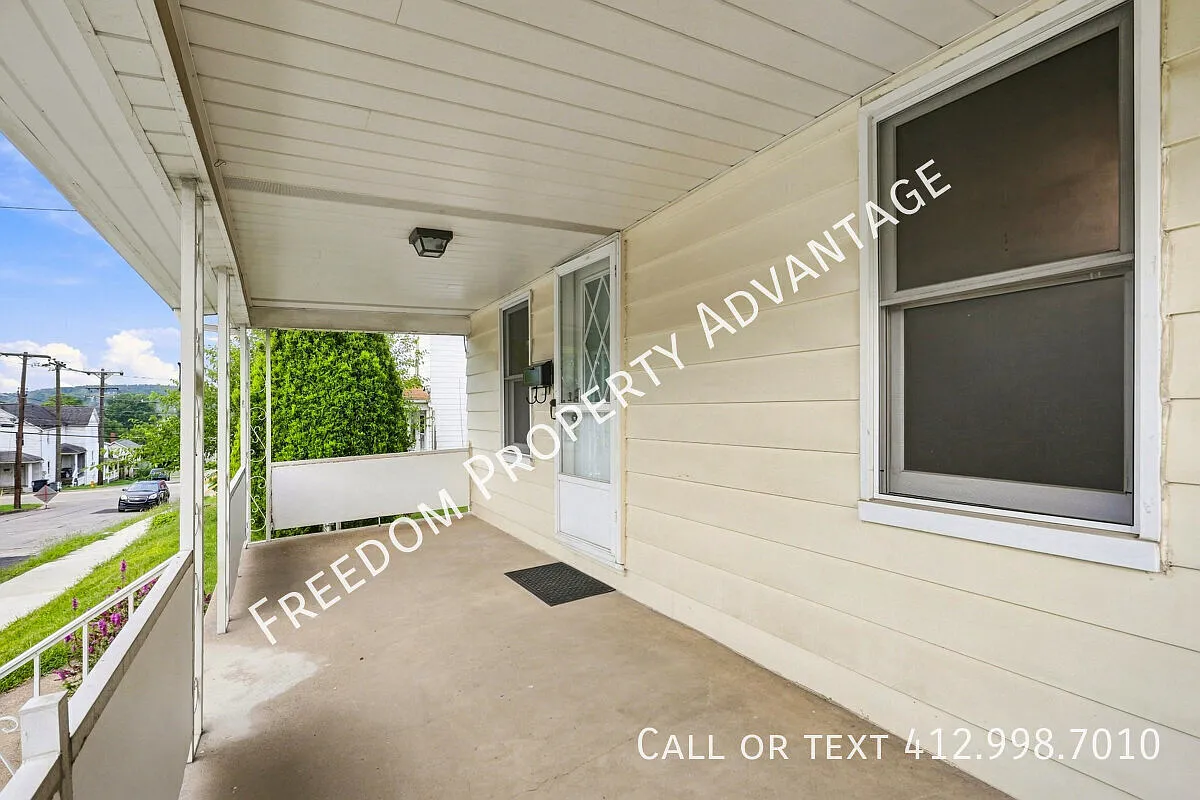 945 Fayette St- Washington — Photo 3