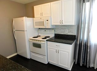 3937 Ivorton Rd W, Columbus, OH 43207