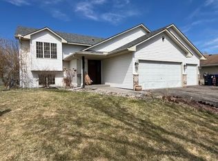 4765 Park Dr, Monticello, MN 55362