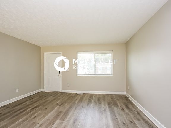 3rd image of 1335 Birch Dr