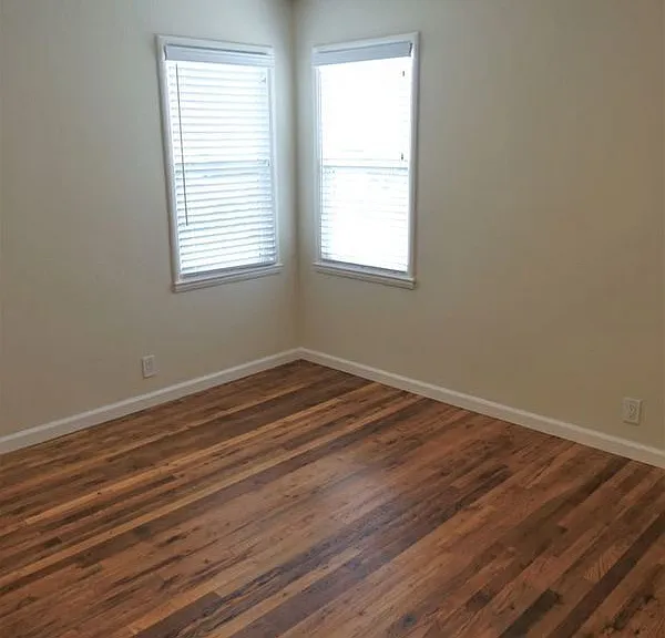 267 Roosevelt Ave — Photo 17