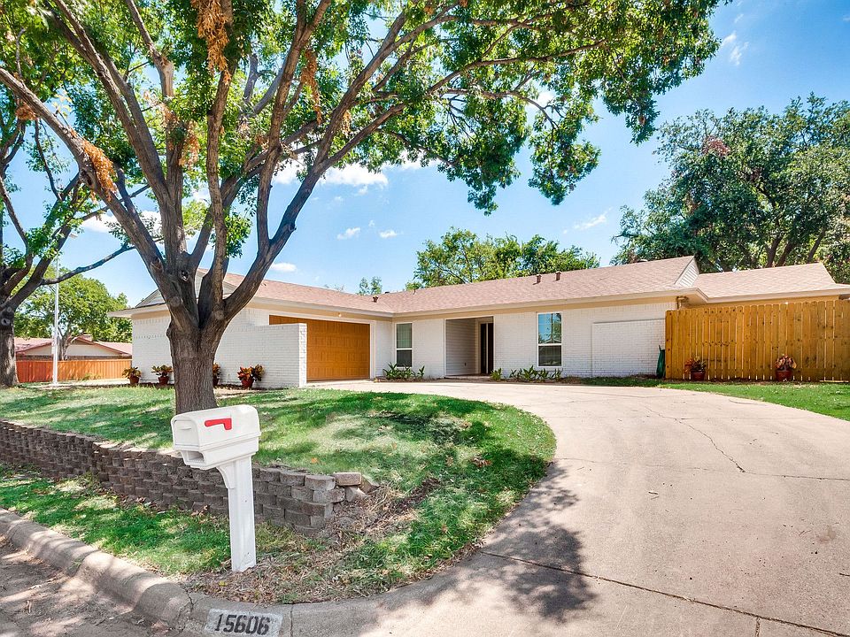 1_15606RegalHillCir_01.jpg