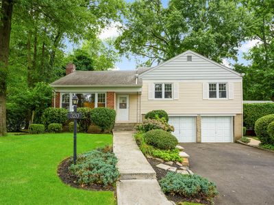 320 Stuart Drive, New Rochelle, NY, 10804