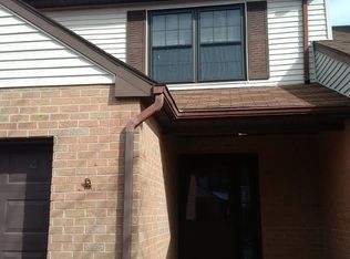 4 Kelly Ct, Lebanon, NJ 08833