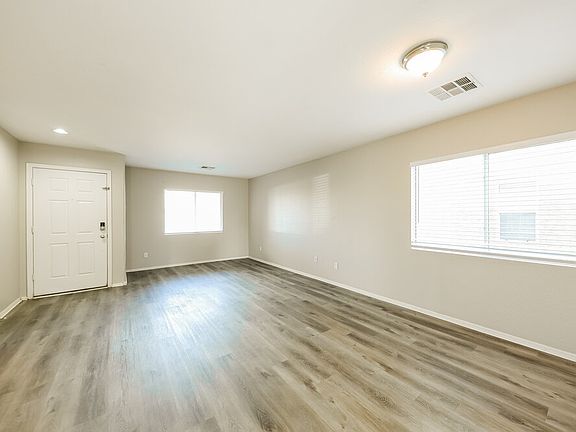 5th image of 11567 W Vogel Ave