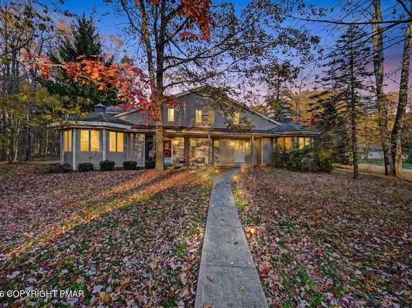 2303 Jester Ct, Tobyhanna, PA 18466