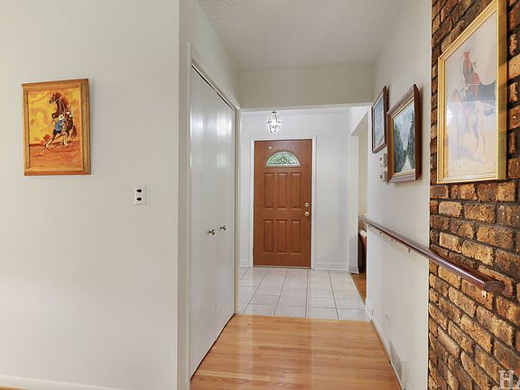3rd image of 14673 W River Oaks Dr