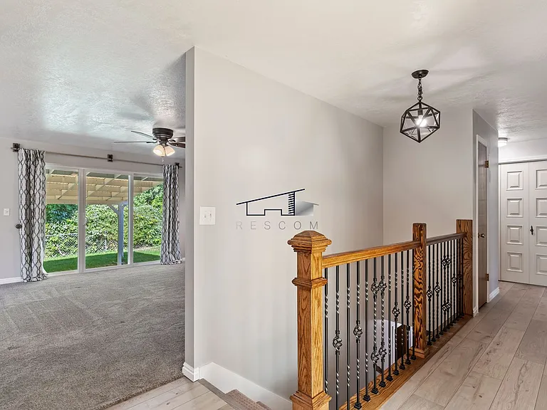 3179 Hawthorne Ave — Photo 3