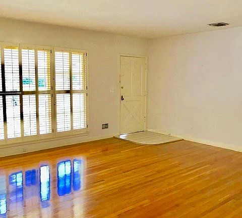 2nd image of 4936 Sancola Ave