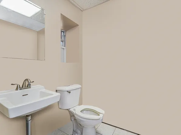 2672 Gerritsen Avenue image 14 of 16