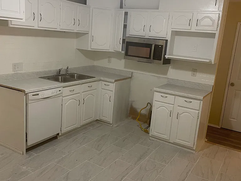 745 Pelican Ln — Photo 16