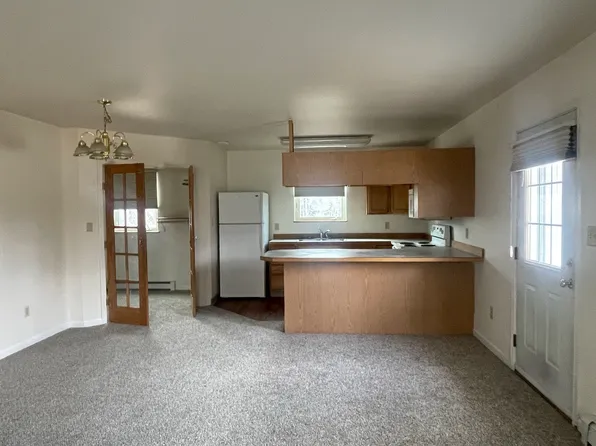 1081 Annapolis Rd, North Pole, AK