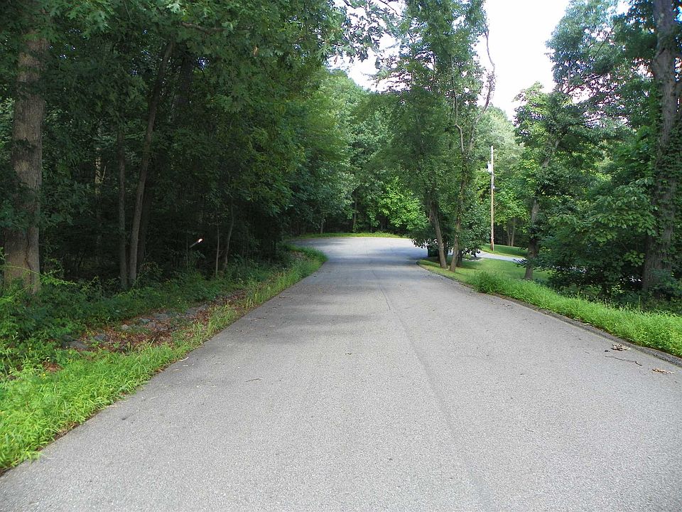 2nd image of 47 Purse Ln