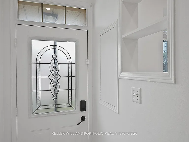 9542 Sheppard Ave E — Photo 5