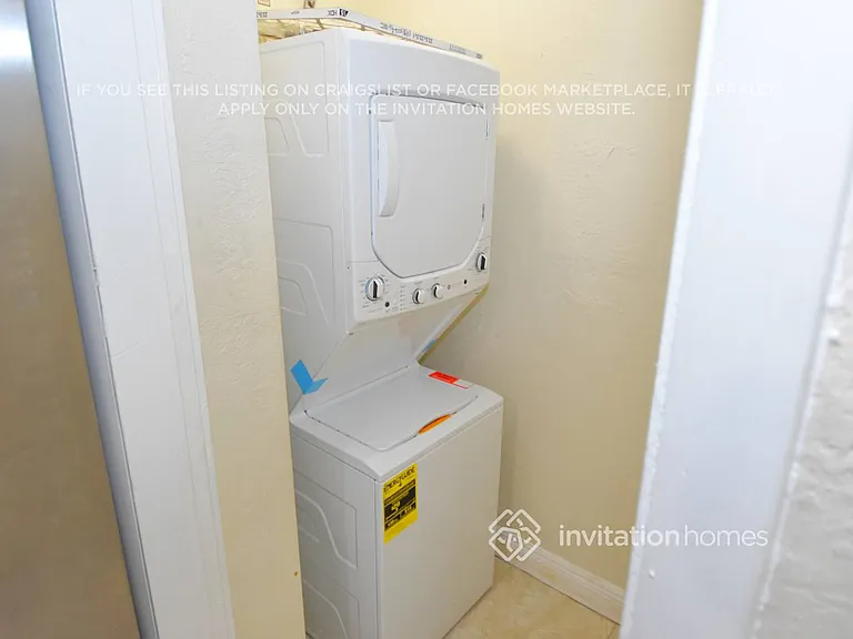 5660 W 9th Ct — Photo 18