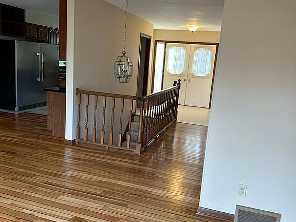 living room to entry