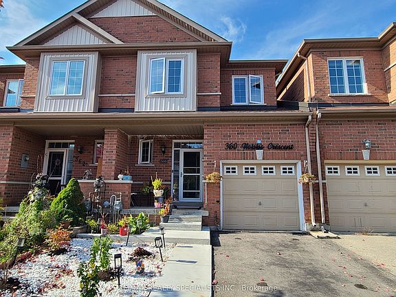 2nd image of 360 Hobbs Cres