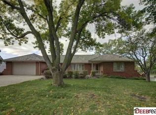 540 Shorewood Ln, Waterloo, NE 68069