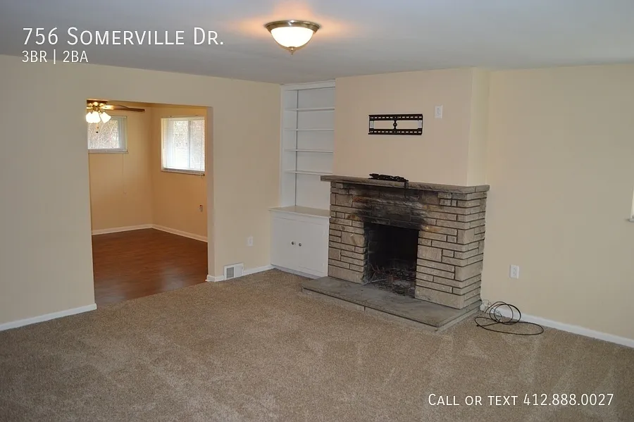 Beautifully 3 Bedroom in Upper St. Clair — Photo 3