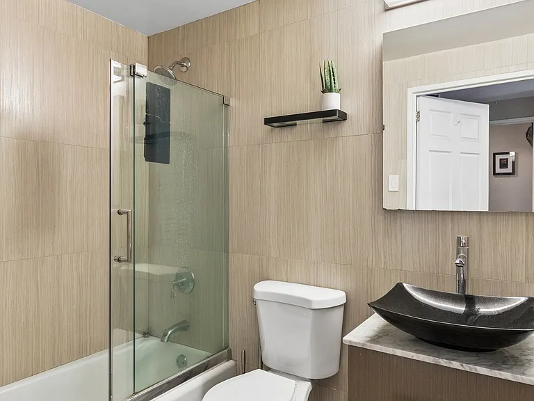 50 Lexington Ave #5-E — Photo 8