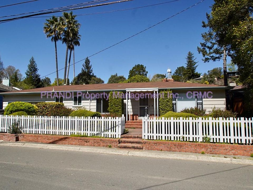 1st image of 5 Hilldale Dr