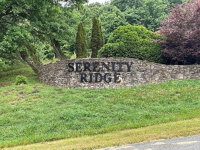 1st image of Serenity Dr #5
