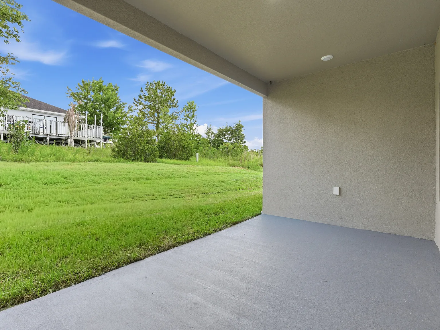4 bed, 1986 sqft, $2,700 — Photo 2