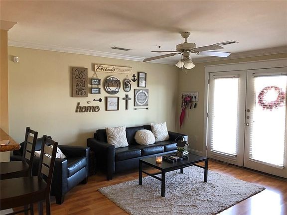 3rd image of 1725 Harvey Mitchell Pkwy S APT 1426
