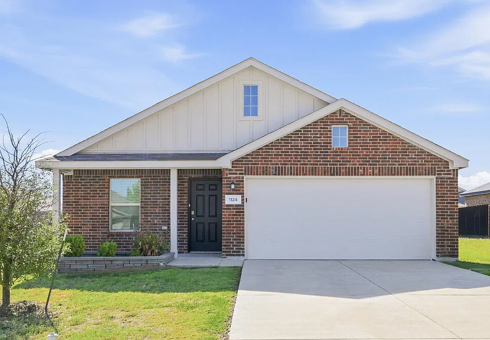 1124 Skyline Dr
