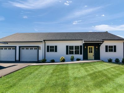 29 Wing Rd, Whitinsville, MA, 01588