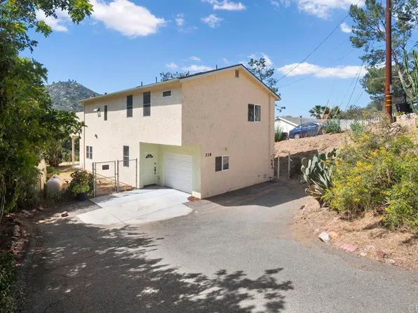 218 W Noakes St, El Cajon, CA 92019