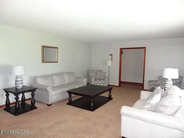 1789 Sparta Hwy — Photo 2