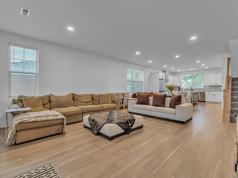 5264 Cooley Lake Rd — Photo 8
