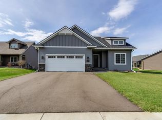 2121 Saint Andrews Dr, Altoona, WI 54720