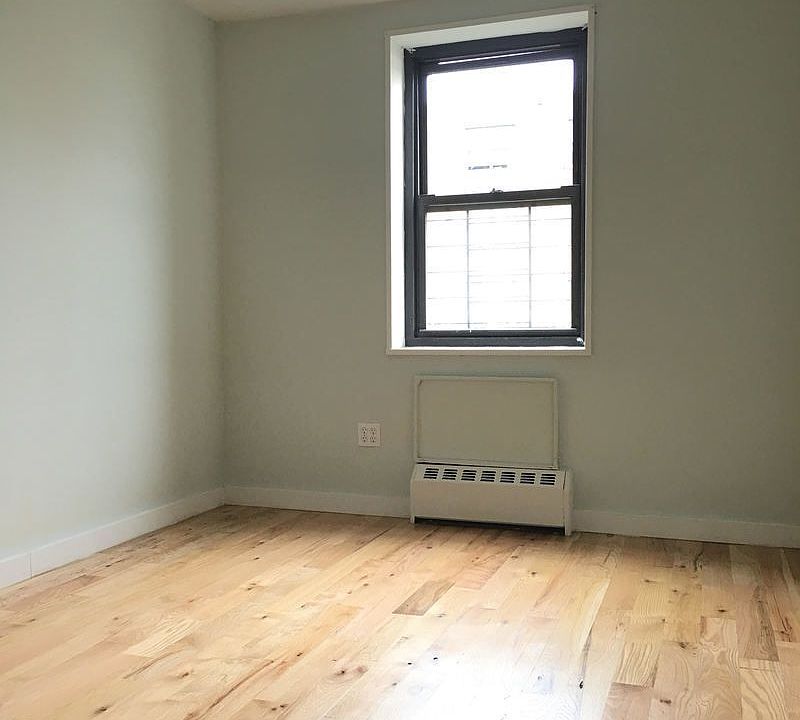 2nd image of 2025 Seward Ave APT 7E