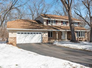 9431 Riverview Cir, Bloomington, MN 55425